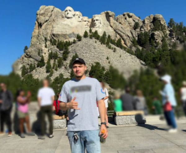 Photo by Anthony De Leon: Greetings from South Dakota #BMETLIFE